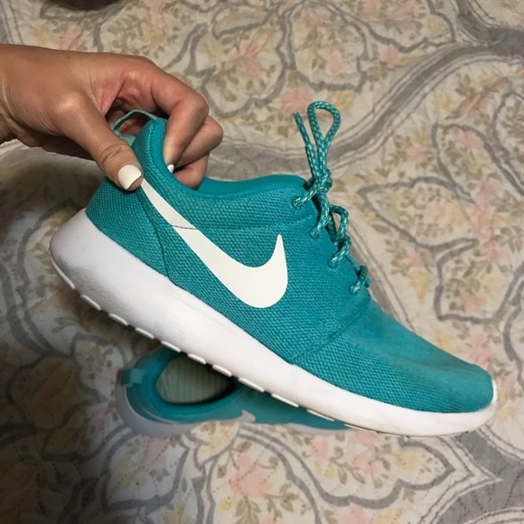 nike roshe shoes blue